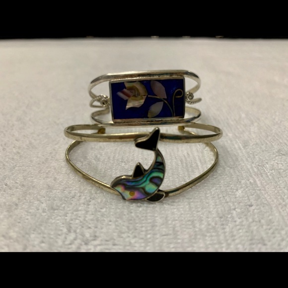 2Bundled bracelets - Picture 4 of 6